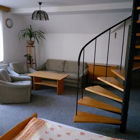 Kneifel, S.r.o. 3*