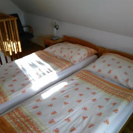 Kneifel, S.r.o. 3*